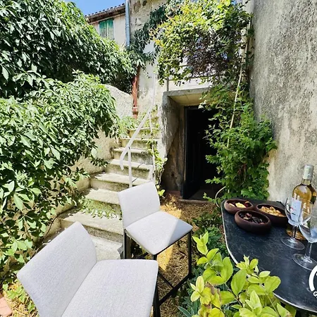 Atelier Nyaraló Villalier